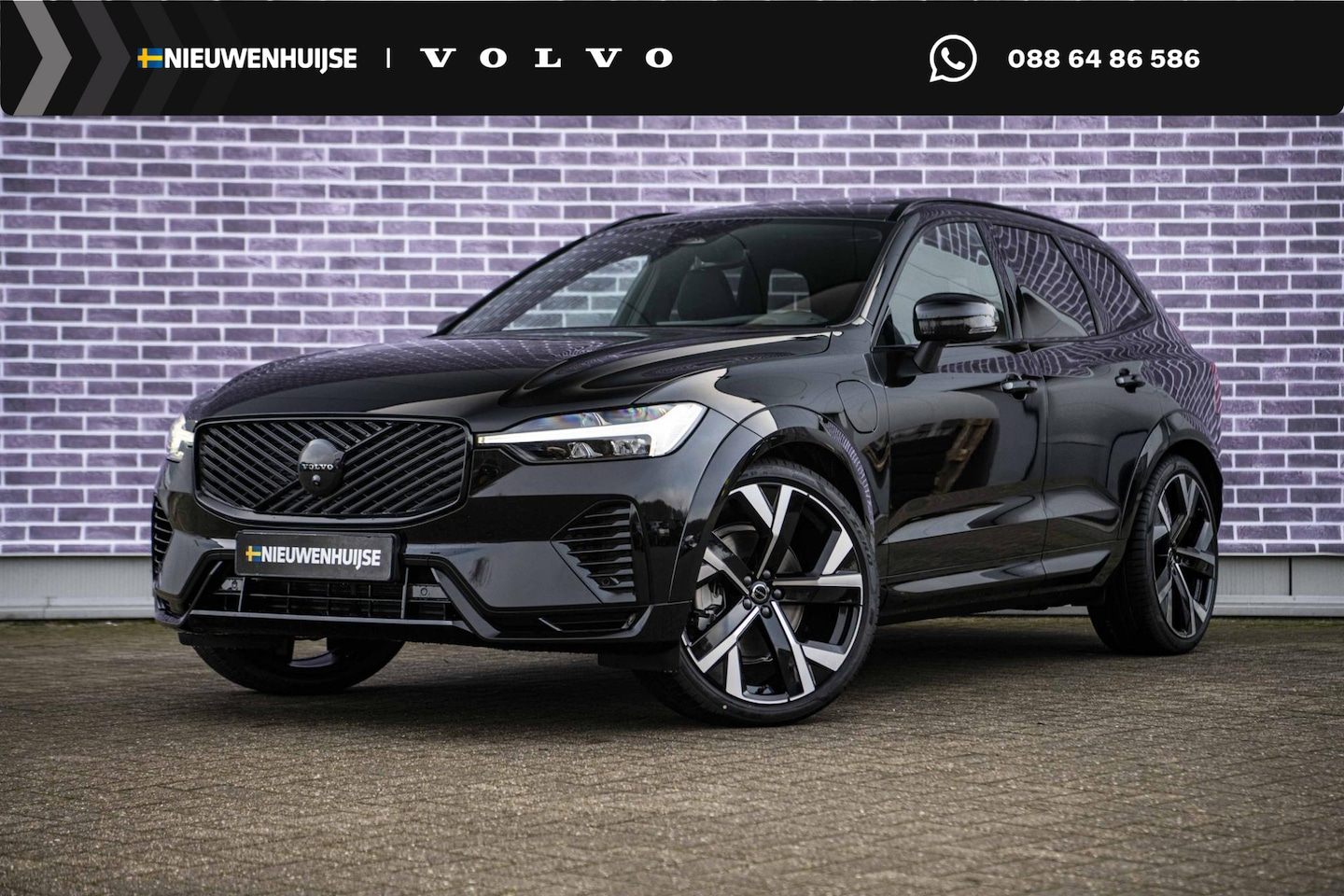 Volvo XC60 - 2.0 T8 Plug-in hybrid AWD Ultra Dark Executive Edition | Luchtvering | 22" | Gelamineerd G - AutoWereld.nl