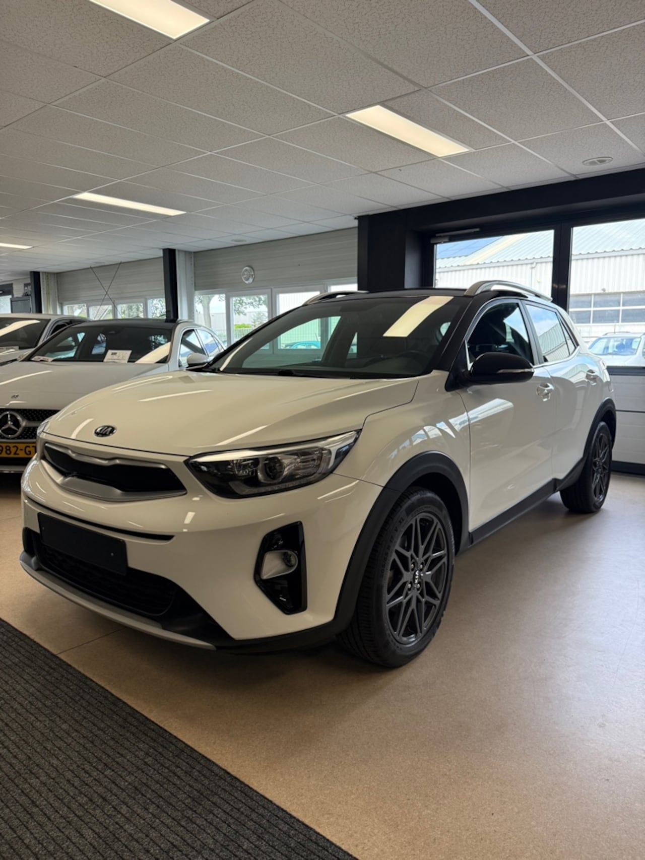 Kia Stonic - 1.0 T-GDi DynamicPlusLine 1.0 T-GDi DynamicPlusLine - AutoWereld.nl