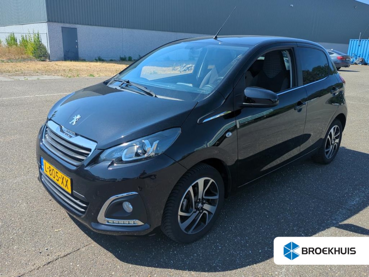 Peugeot 108 - 1.0 e-VTi Allure | Navi by app | Camera | Climate control | All season | Extra geinte rame - AutoWereld.nl