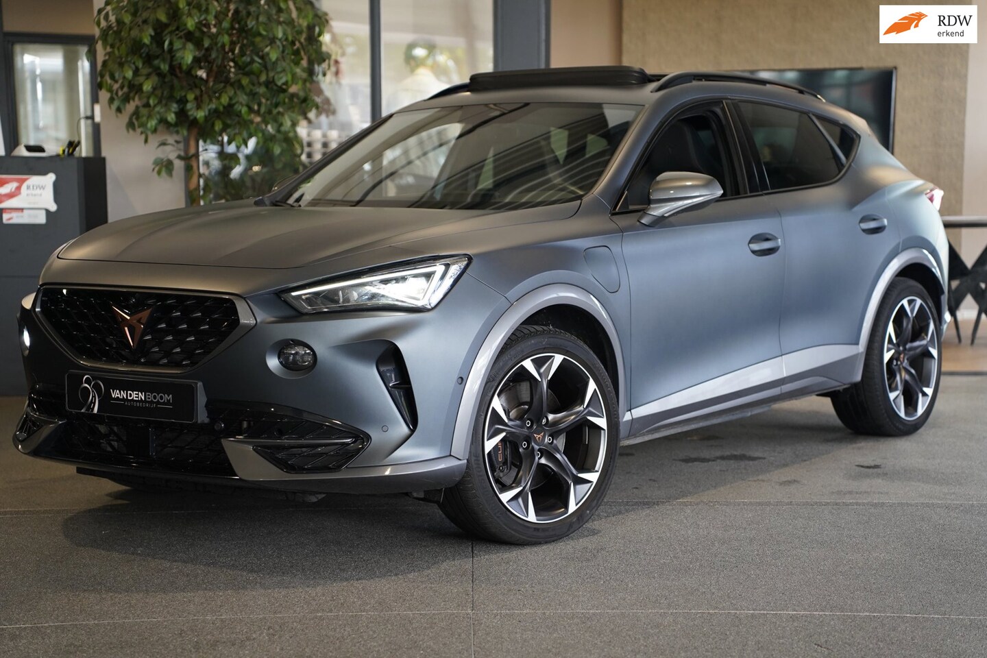 CUPRA Formentor - 1.4 e-Hybrid VZ Performance 245PK Matt Pano Leder Trek Sport - AutoWereld.nl