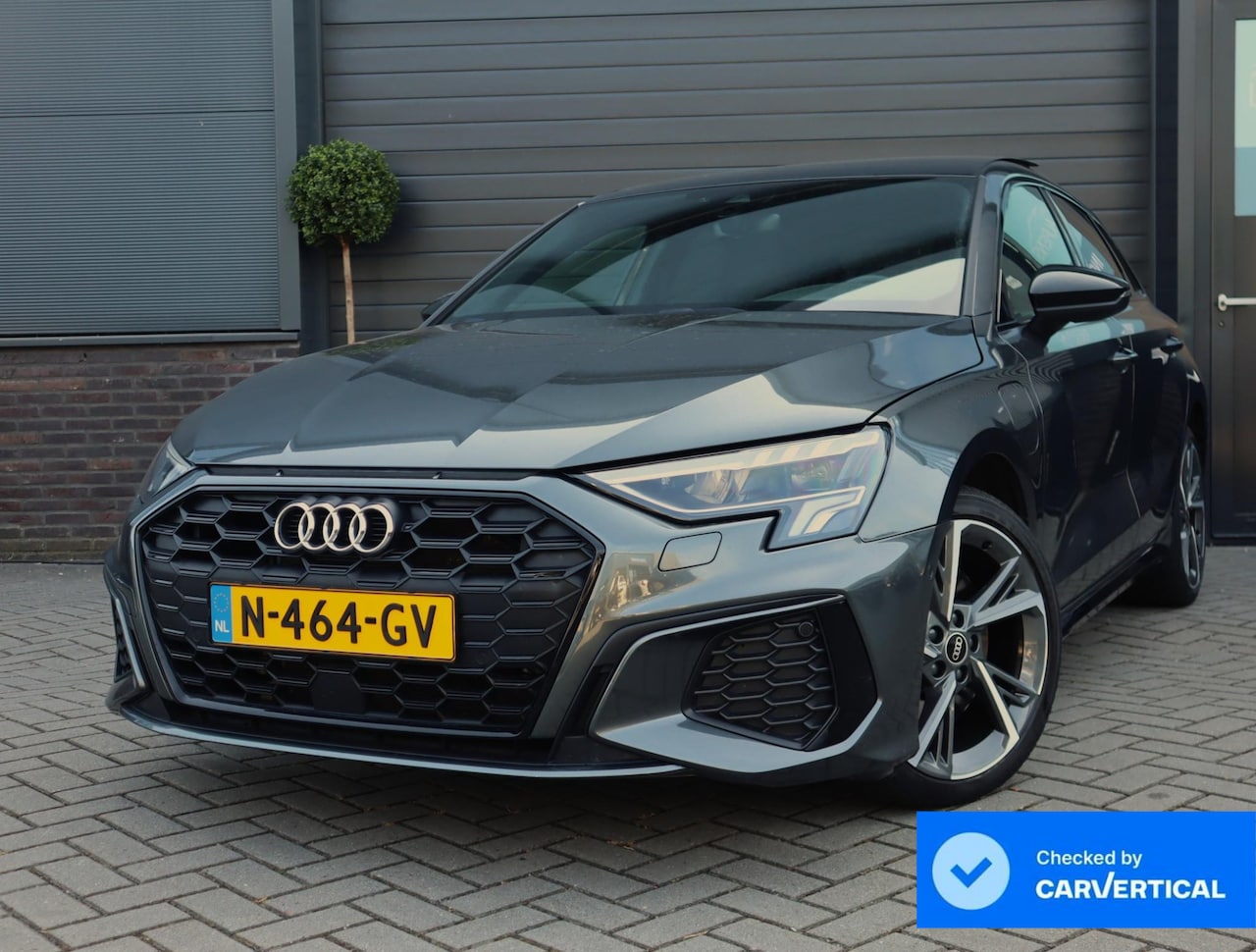 Audi A3 Sportback - 45 TFSI e S edition Competition | Pano | ACC | Stoelverwarming - AutoWereld.nl