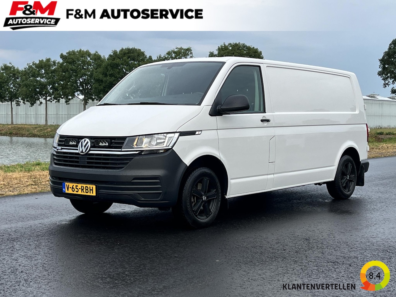 Volkswagen Transporter - ABT e 6.1 Airco, carplay, camera, trekhaak, pdc - AutoWereld.nl