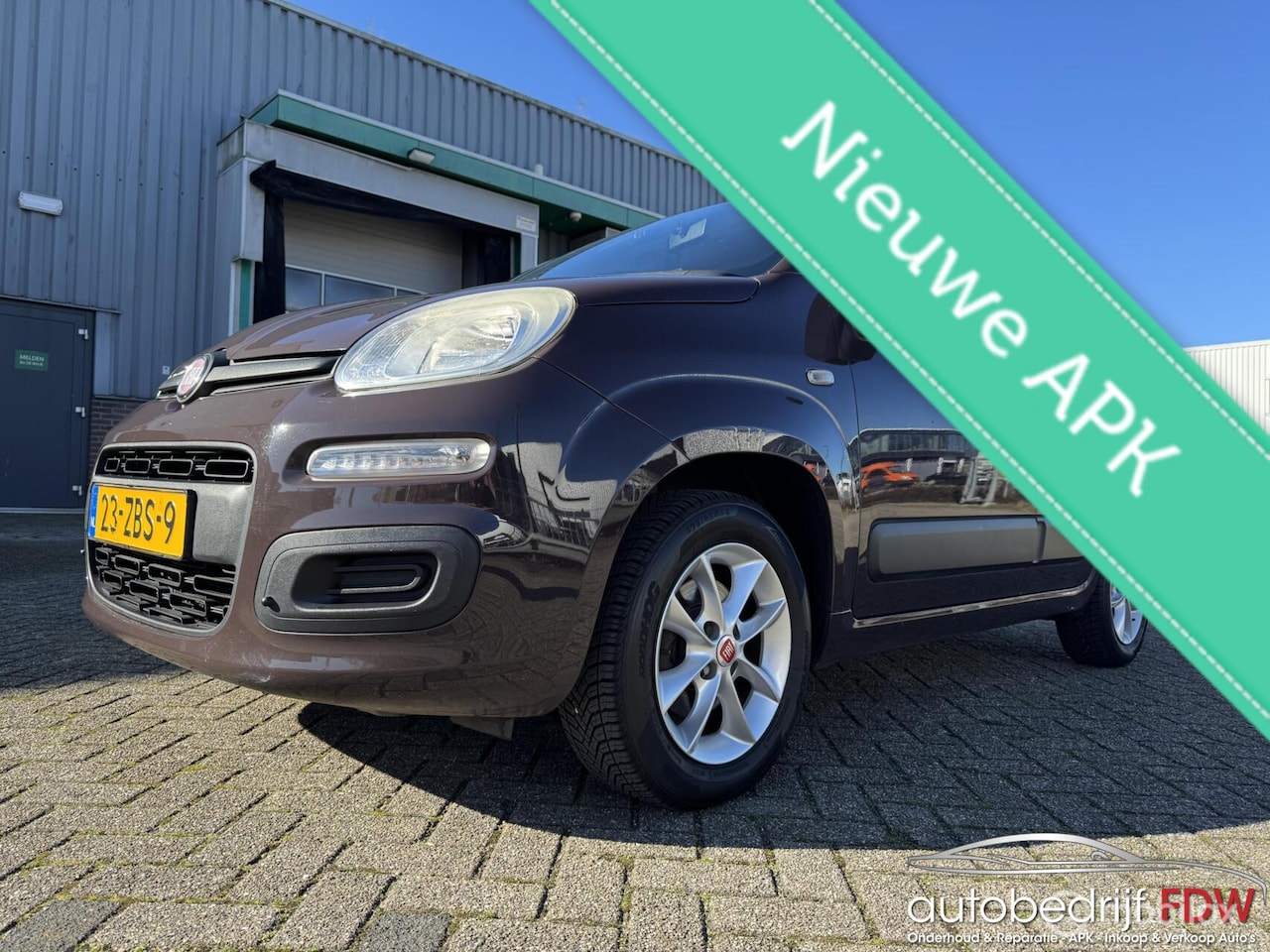 Fiat Panda - 0.9 TwinAir/ELEKTR.RAMEN/LM VELGEN/NAP/TREKHAAK/ - AutoWereld.nl