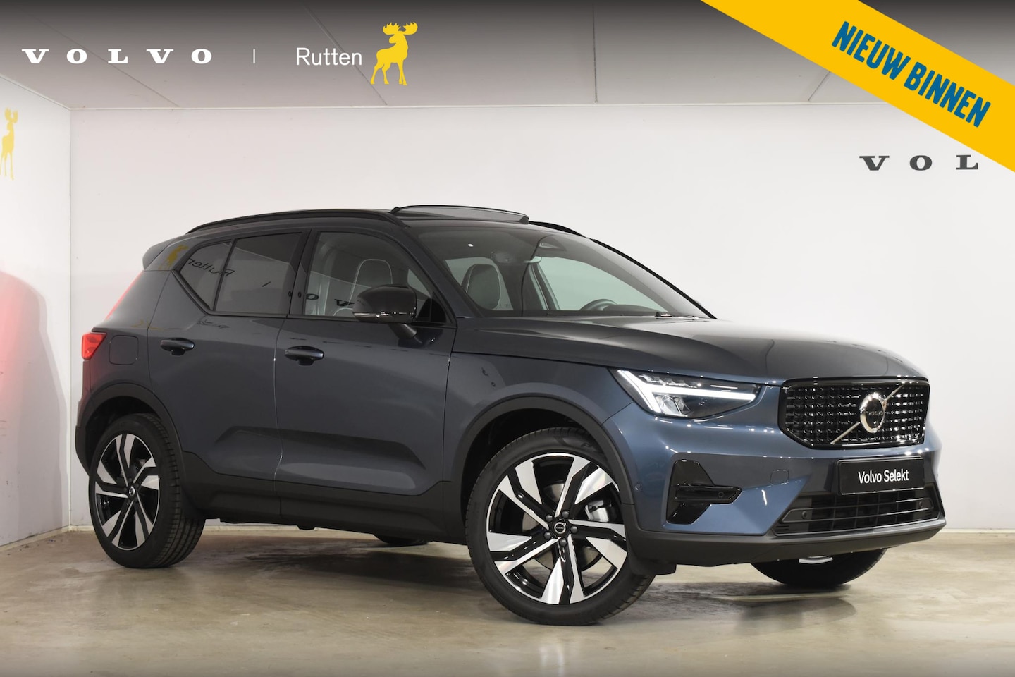 Volvo XC40 - B4 211PK Automaat Plus Dark - AutoWereld.nl