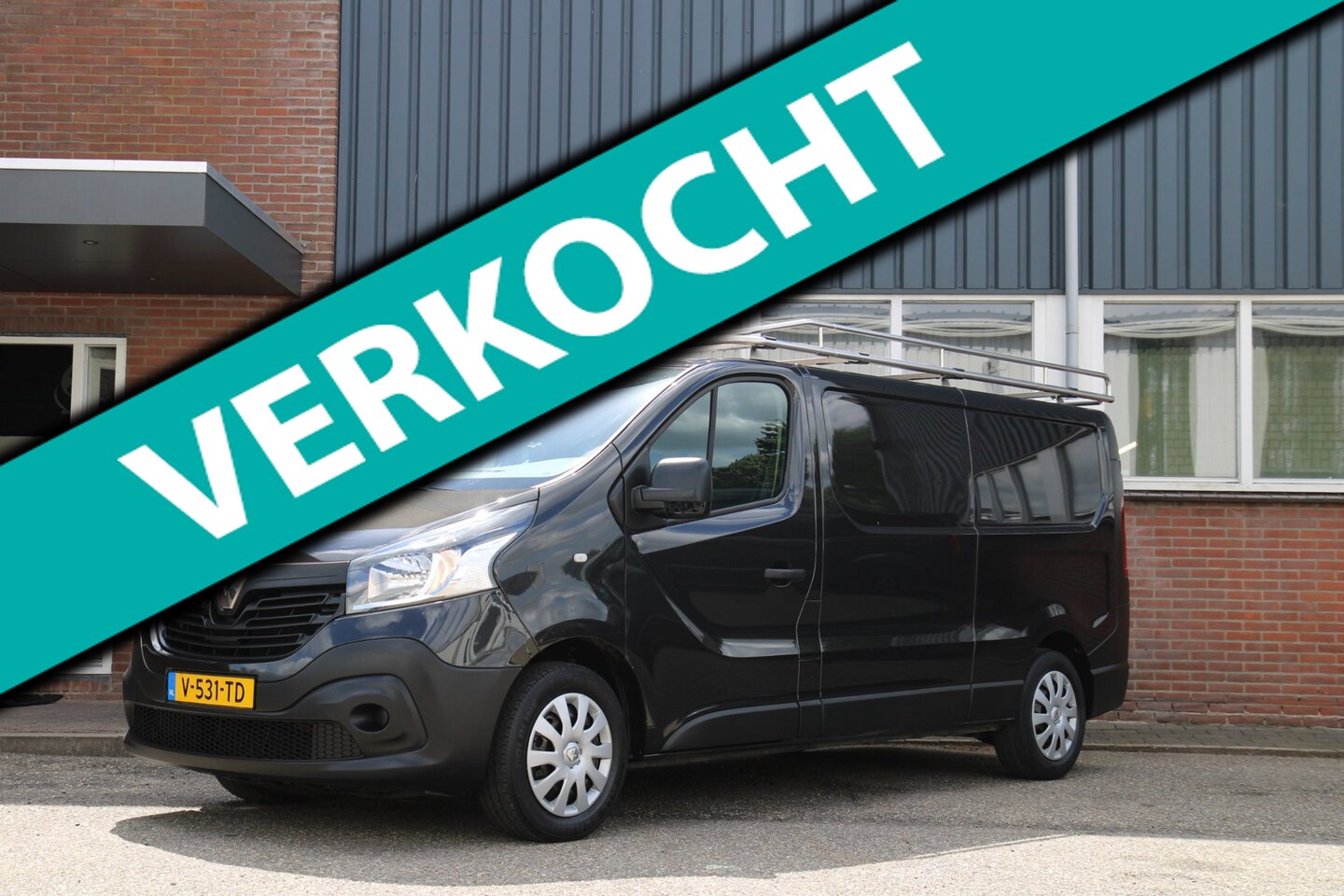 Renault Trafic - 1.6 dCi T29 L2H1 Comfort *euro6* / Imperiaal / Trekhaak / Cruise - AutoWereld.nl
