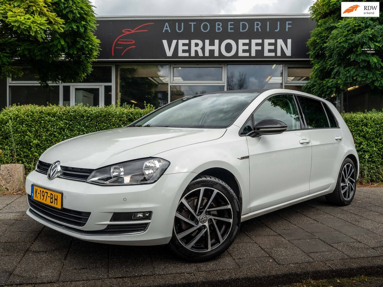 Volkswagen Golf - 1.4 TSI ACT Business Edition R Connected | APPLE CARPLAY | STOELVERWARMING | CRUISE | NAVI - AutoWereld.nl