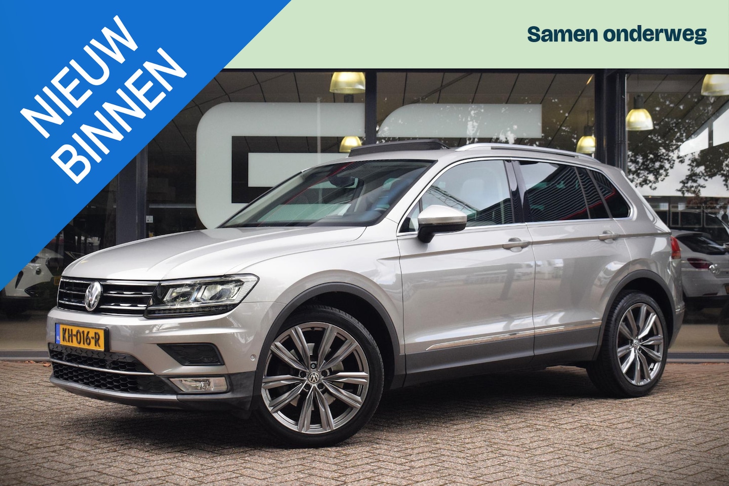 Volkswagen Tiguan - 2.0 TSI 4Motion Highline |TREKHAAK|PANO|CARPLAY| - AutoWereld.nl