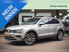Volkswagen Tiguan - 2.0 TSI 4Motion Highline |TREKHAAK|PANO|CARPLAY|
