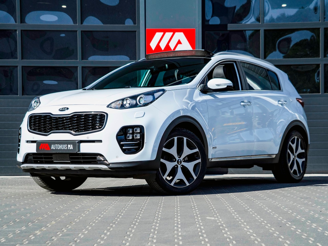 Kia Sportage - 1.6 T-GDI 4WD GT-Line PlusLine | PANO | LEDER | TREKHAAK | FULL OPTIE - AutoWereld.nl