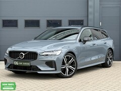 Volvo V60 - T6 Plug-in AWD Ultimate Dark|Long|360|B&W|Pano|HuD|Trekhaak