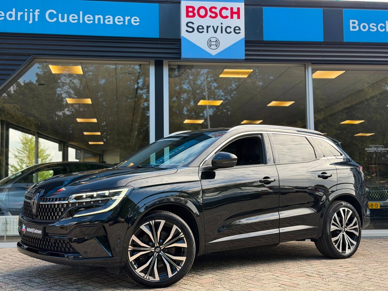 Renault Austral - 1.2 E-Tech full hybrid 200 Iconic 4 Contr./ Harman/Kardon Sound / Head up / Stoel&stuurwie - AutoWereld.nl