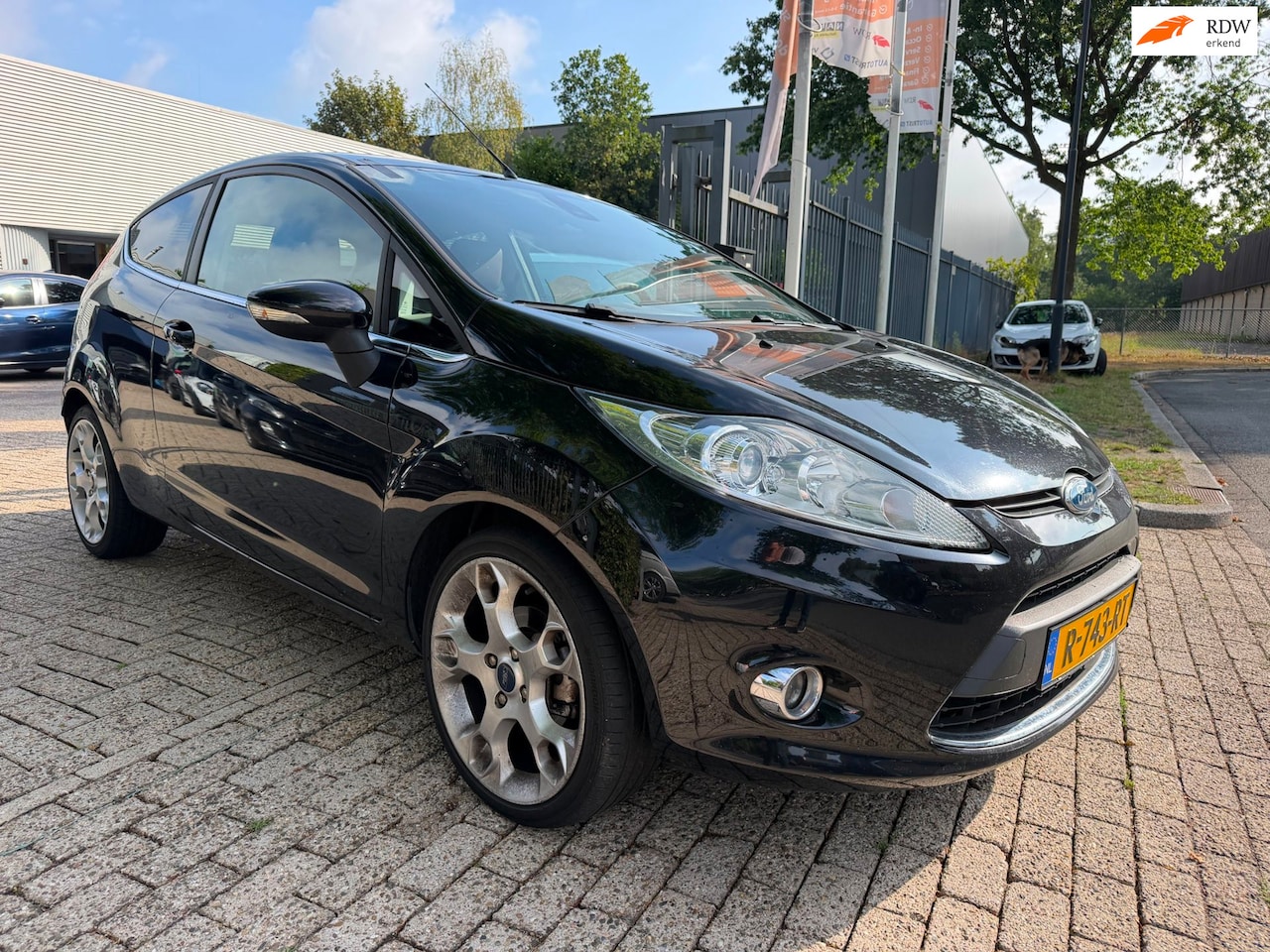 Ford Fiesta - 1.6 16v TI-VCT Sport Individual, 173.000 km, onderhouden auto !! nette perfect rijdende au - AutoWereld.nl
