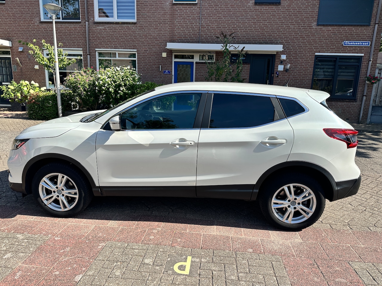 Nissan Qashqai - 1.2 Visia - AutoWereld.nl