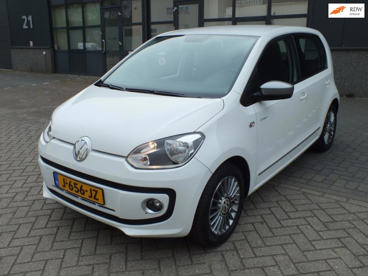 Volkswagen Up! - 1.0 move up!2013!Airco - AutoWereld.nl