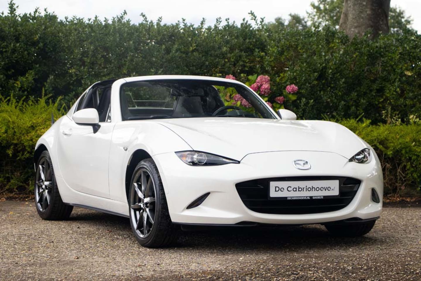 Mazda MX-5 RF - NDRF 2.0l SkyActiv-G 184 GT-M Snowflake White Pearl Mica - AutoWereld.nl