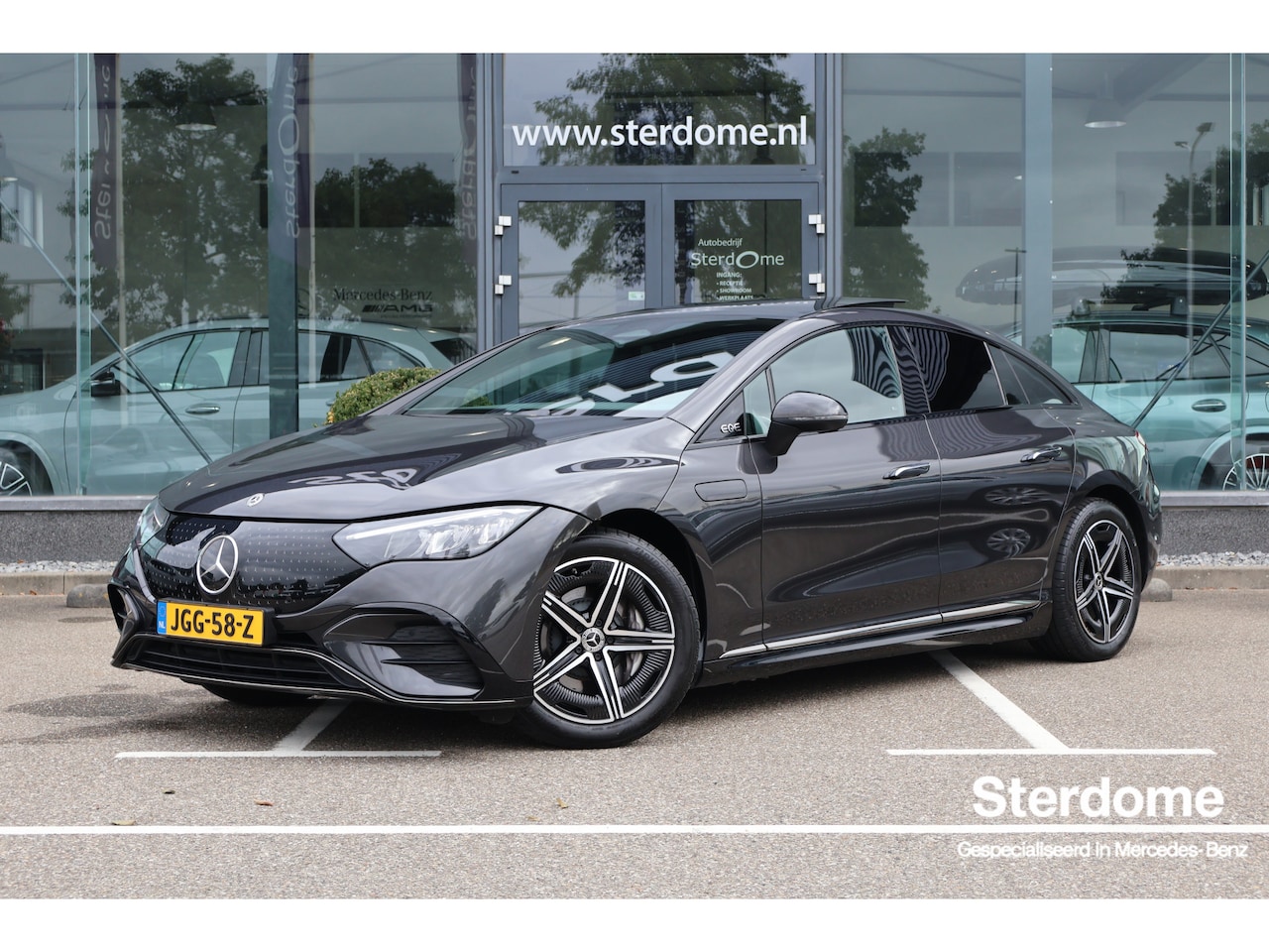 Mercedes-Benz EQE - 300 AMG Line 89 kWh I Panorama dak I Burmester I Distronic Pro I Stoelverwarming I KEYLESS - AutoWereld.nl