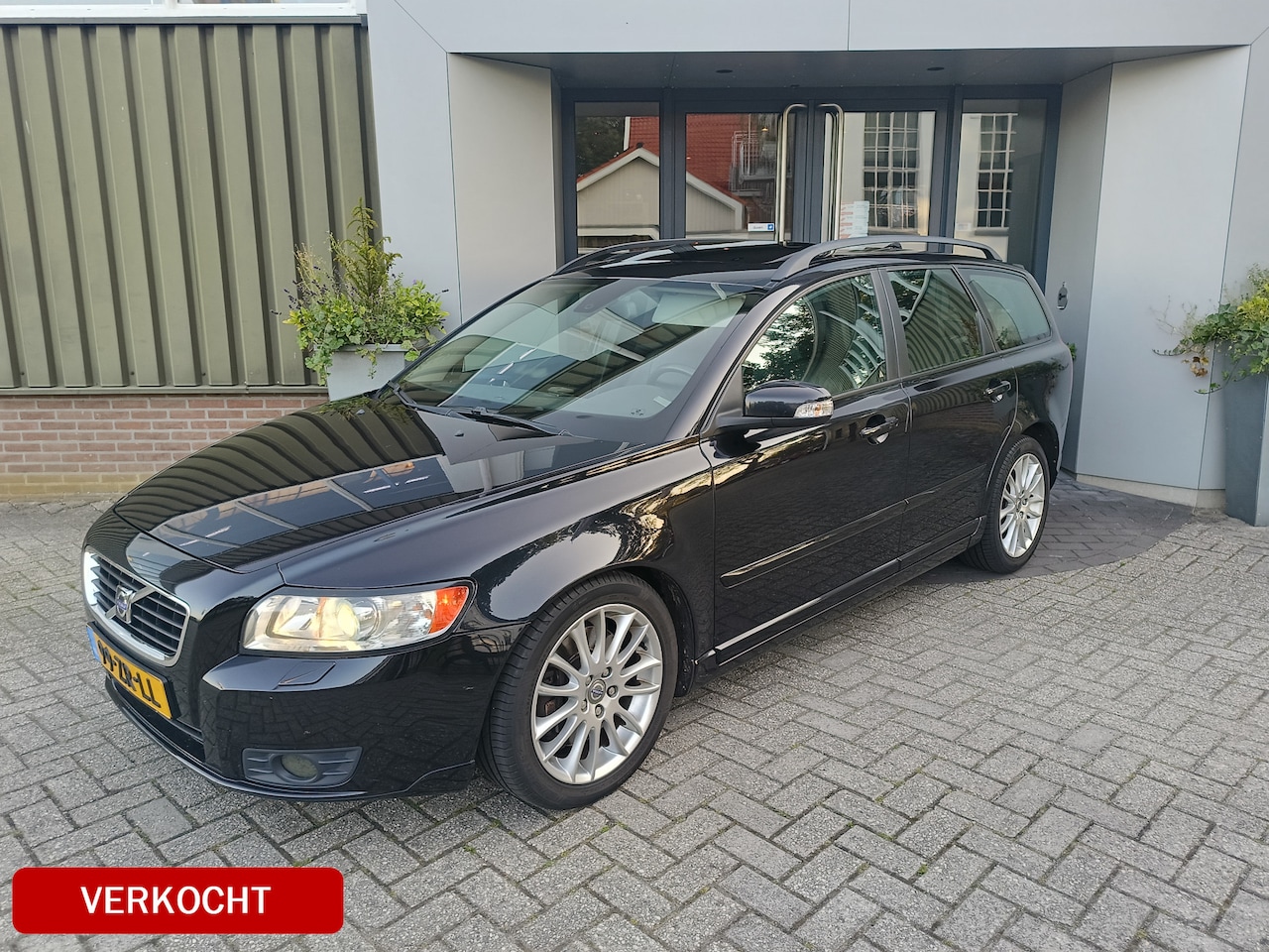 Volvo V50 - 2.4 D5 Edition II | LET OP GEEN APK | Alleen zo mee - AutoWereld.nl