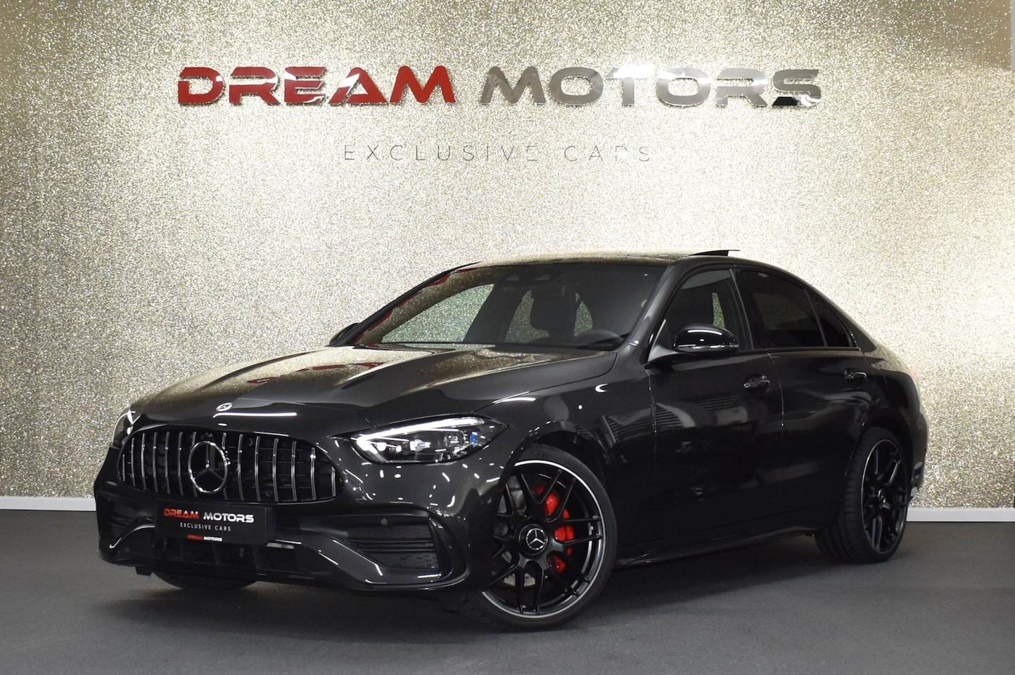 Mercedes-Benz C-klasse - 300 e AMG 313pk | C63 AMG | MASSAGE | PANODAK - AutoWereld.nl