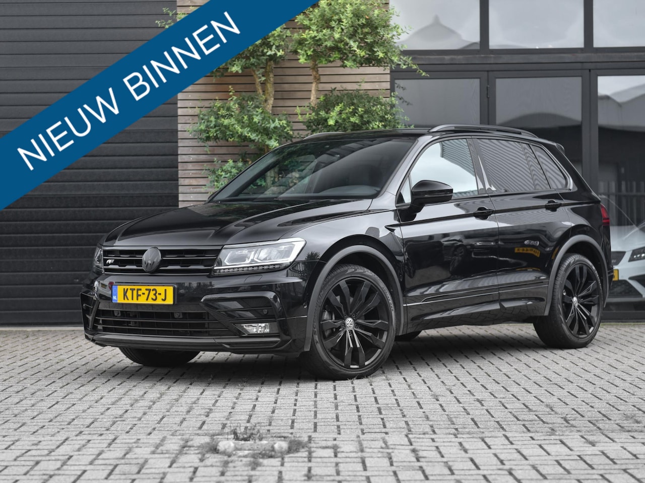 Volkswagen Tiguan - 2.0 TSI 4Motion R-Line Back Edition ACC 20 inch Navi Camera - AutoWereld.nl