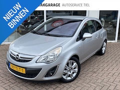 Opel Corsa - 1.4-16V Cosmo Stoel- & stuurwielverwarming, parkeersensor achter, cruise control, start/st