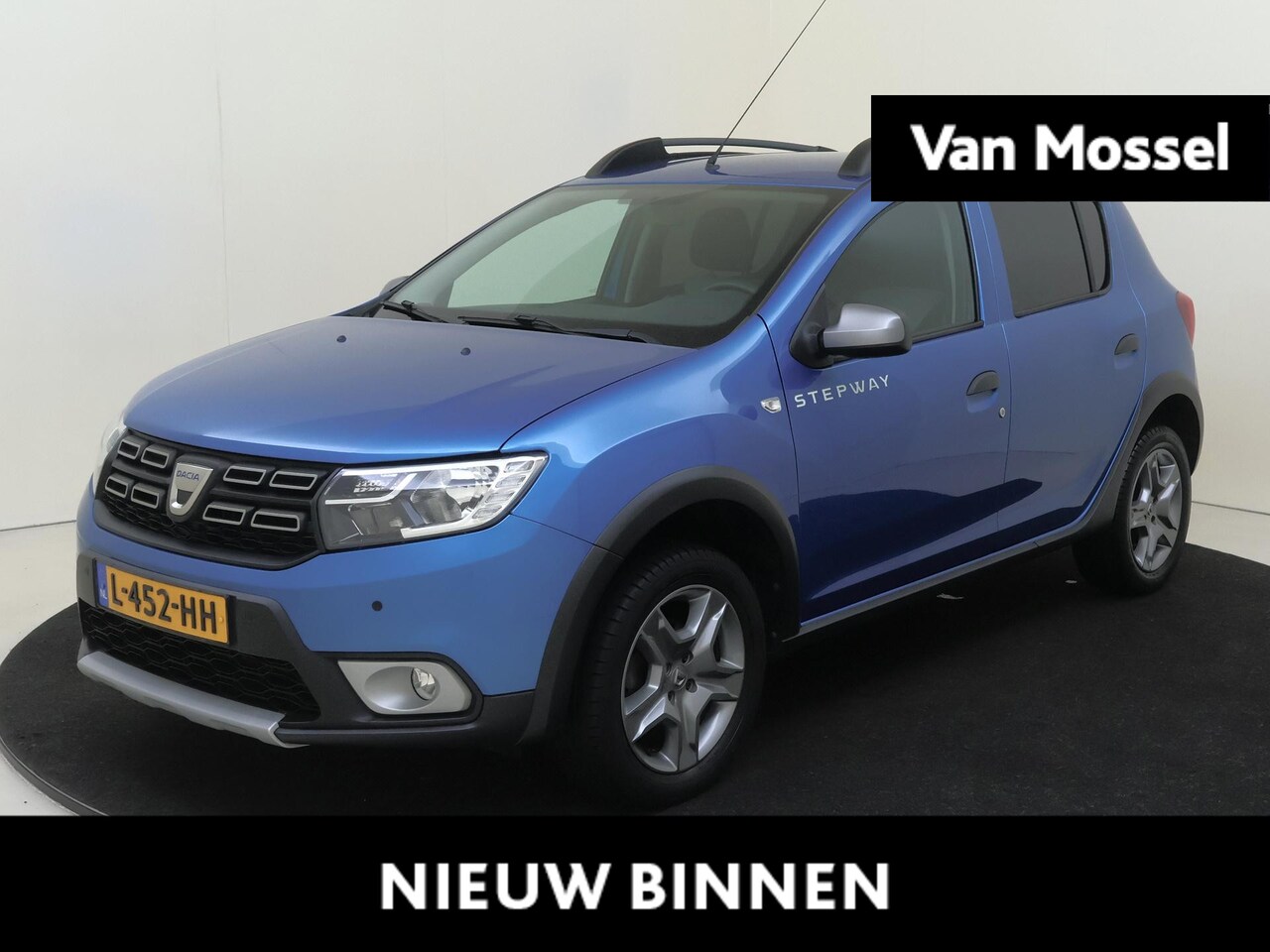Dacia Sandero - TCe90 Tech Road | Navigatie | Parkeersensoren | Trehaak | - AutoWereld.nl
