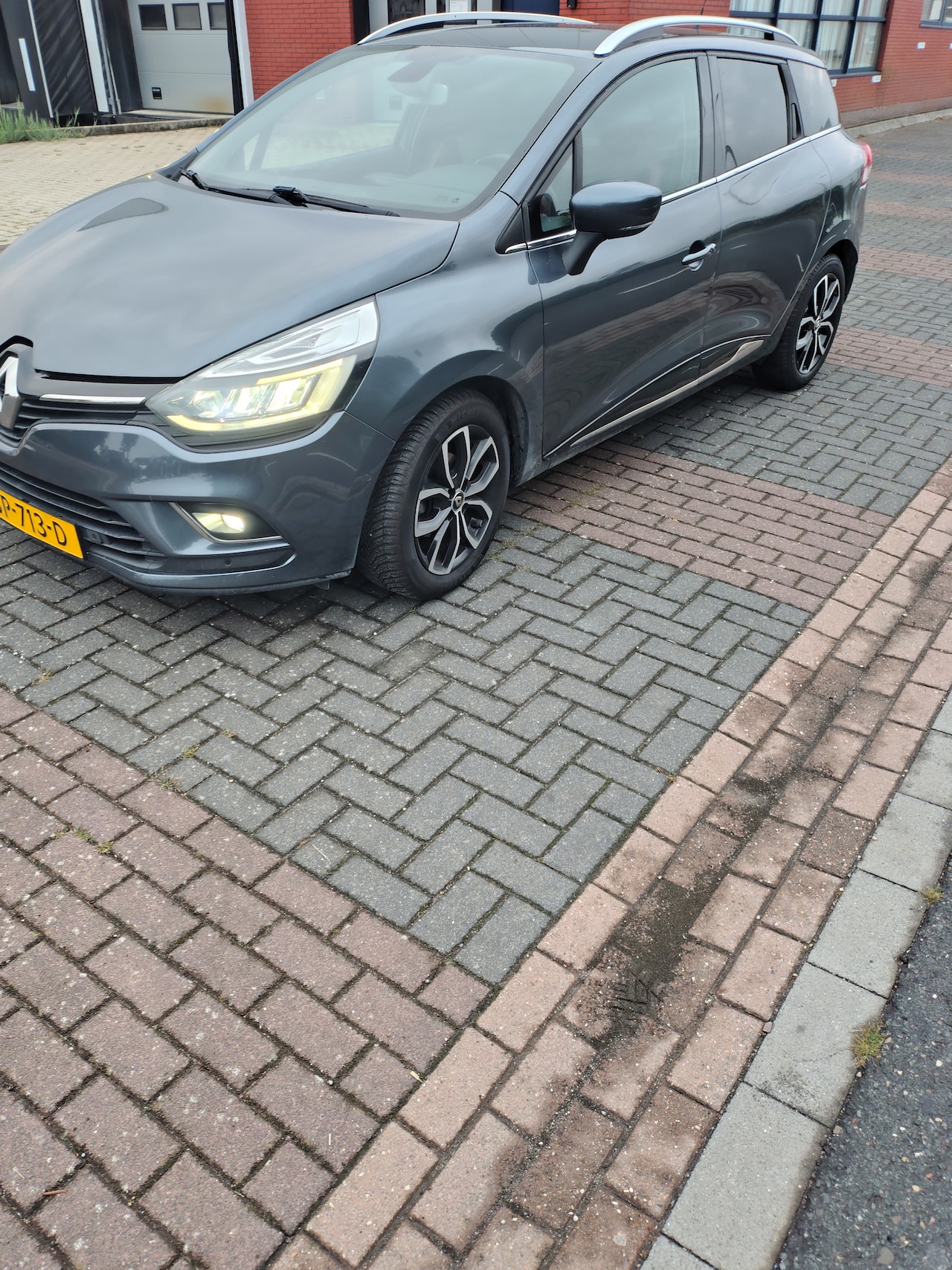 Renault Clio Estate - 1.2 TCe Intens - AutoWereld.nl