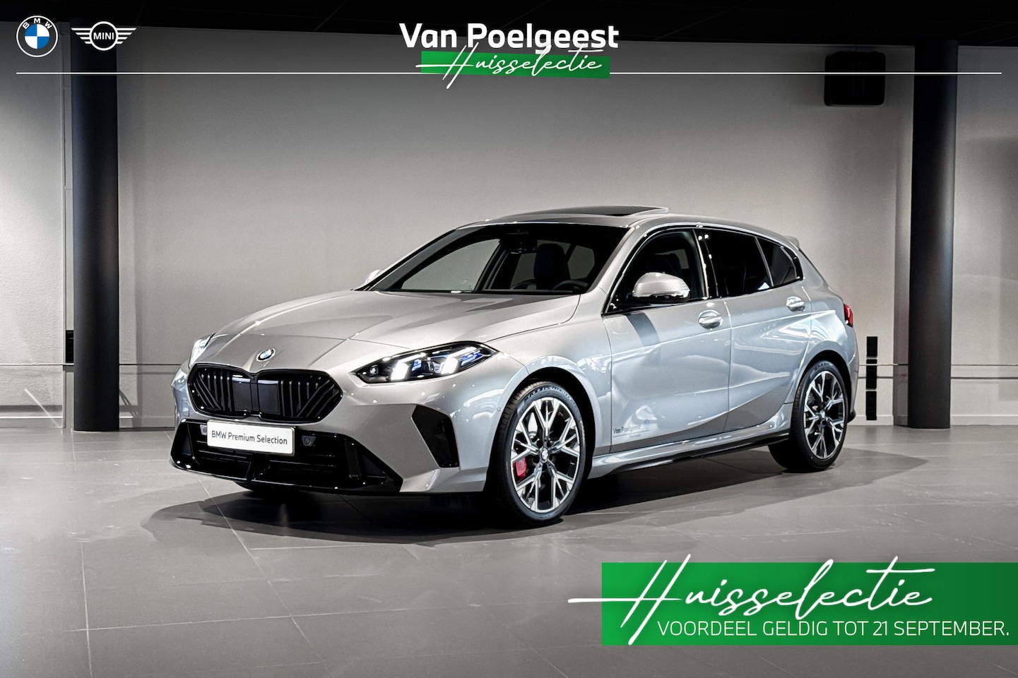 BMW 1-serie - 120 M Sport Pro | Glazen Panoramadak | Stoelverwarming | Achteruitrijcamera | Huissselecti - AutoWereld.nl