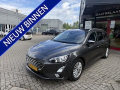 Ford Focus Wagon - 1.0 EcoBoost Titanium X Business Trekhaak Camera Stoel en stuur verwarming