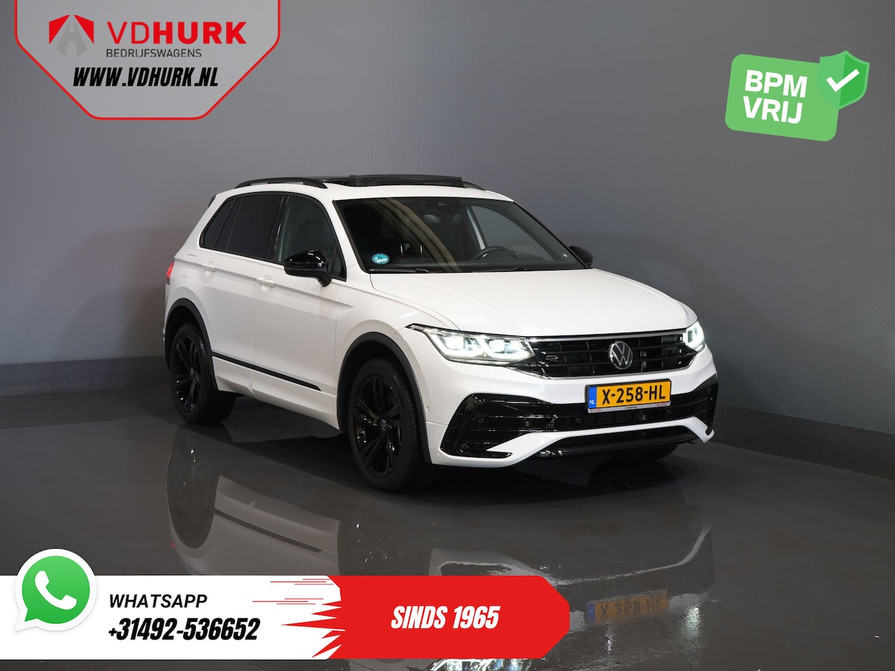 Volkswagen Tiguan - 1.4 TSI eHybrid R-Line (DEMO) Pano/ IQ-Light/ Head-Up/ Elek.Trekhaak/ Elek.Klep/ Adapt.Cru - AutoWereld.nl