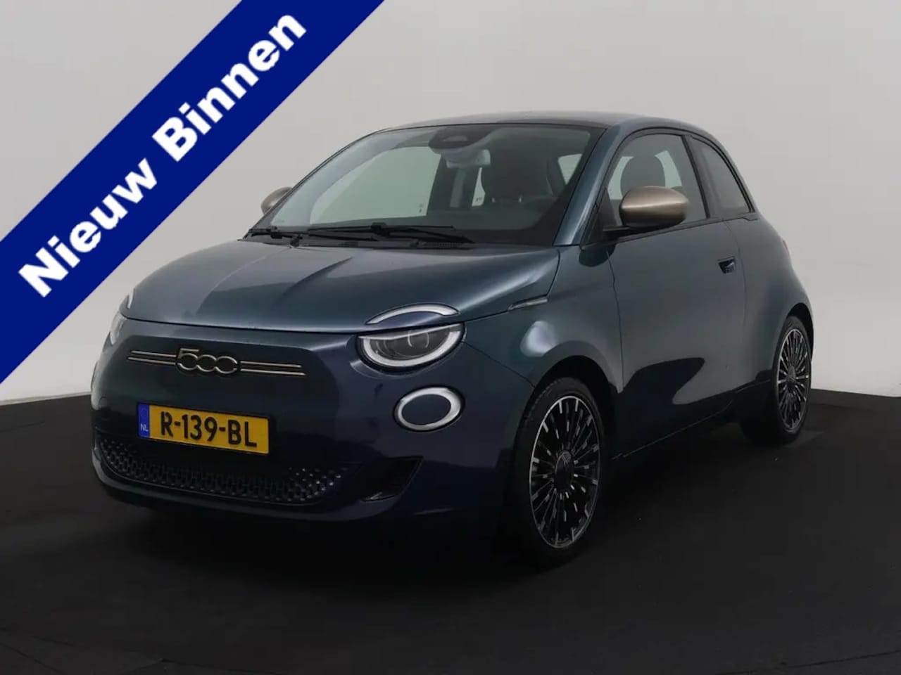 Fiat 500 - 3+1 Icon 42 kWh | LED | Navi | Clima | LMV |  07-2022 51.634 KM - AutoWereld.nl