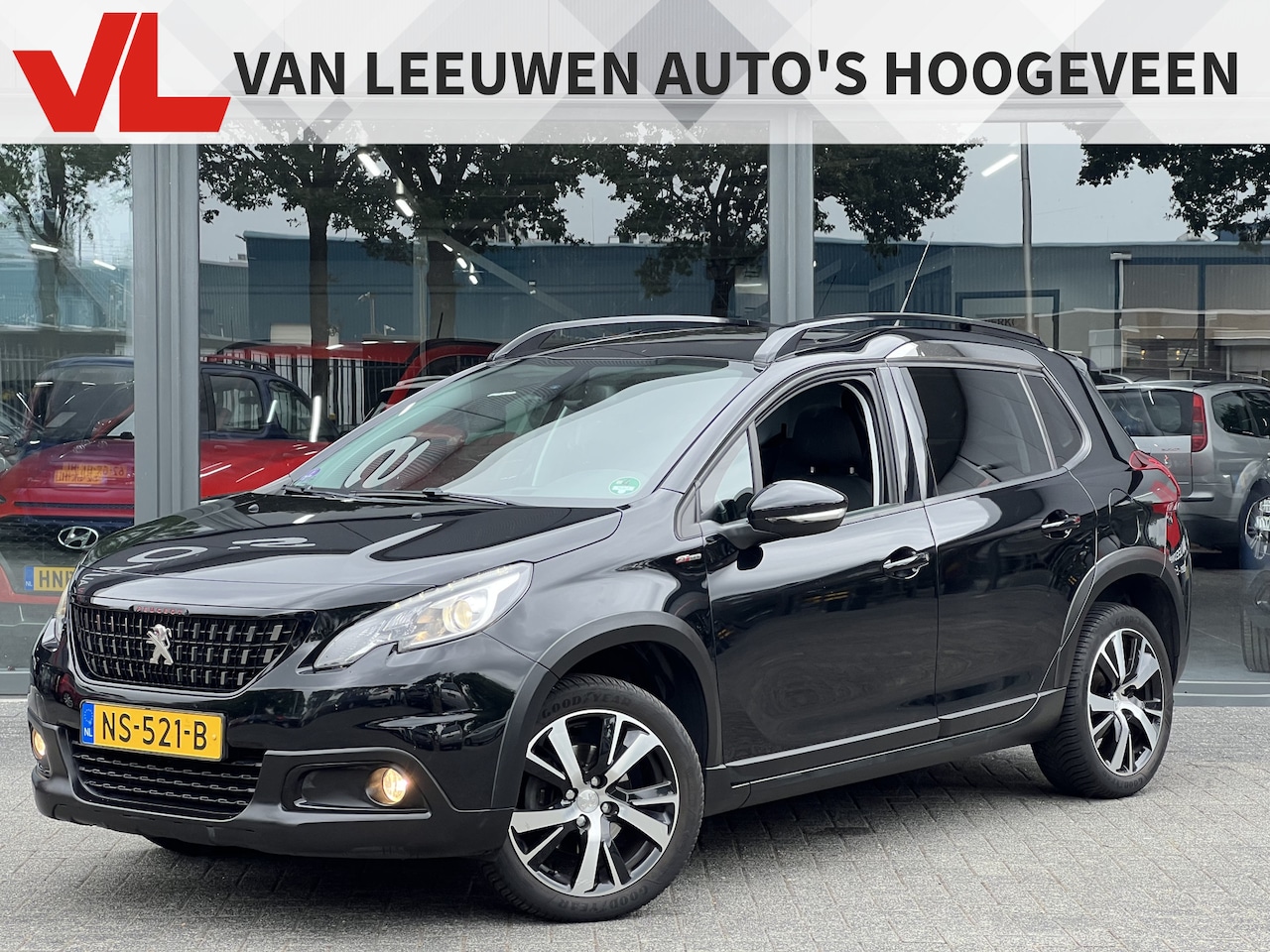 Peugeot 2008 - 1.2 PureTech GT-line | Trekhaak | Navi | Pano - AutoWereld.nl