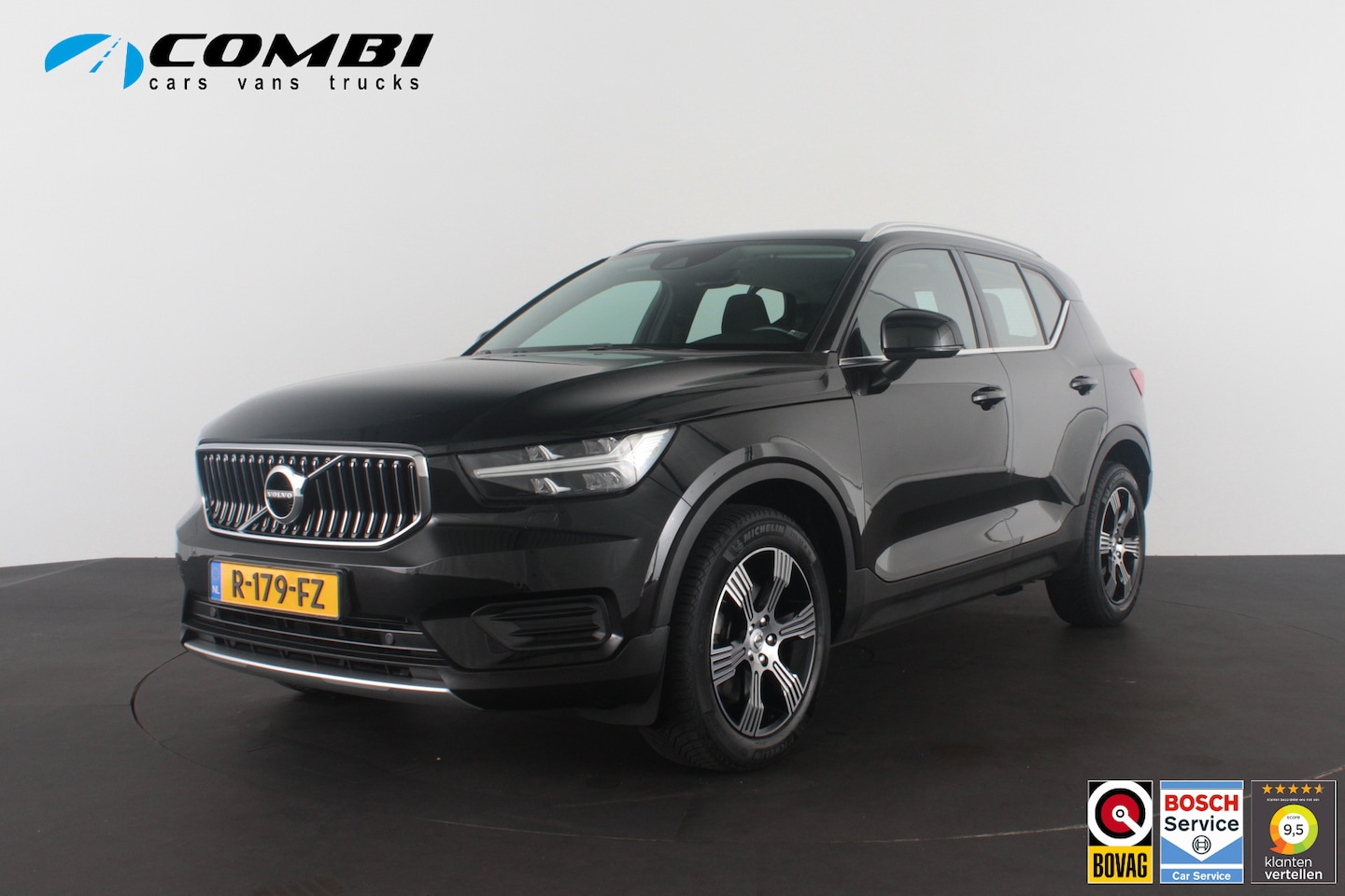 Volvo XC40 - 2.0 B4 Momentum Business > Camera/Adaptive Cruise Control/Stoelverwarming/All season banen - AutoWereld.nl