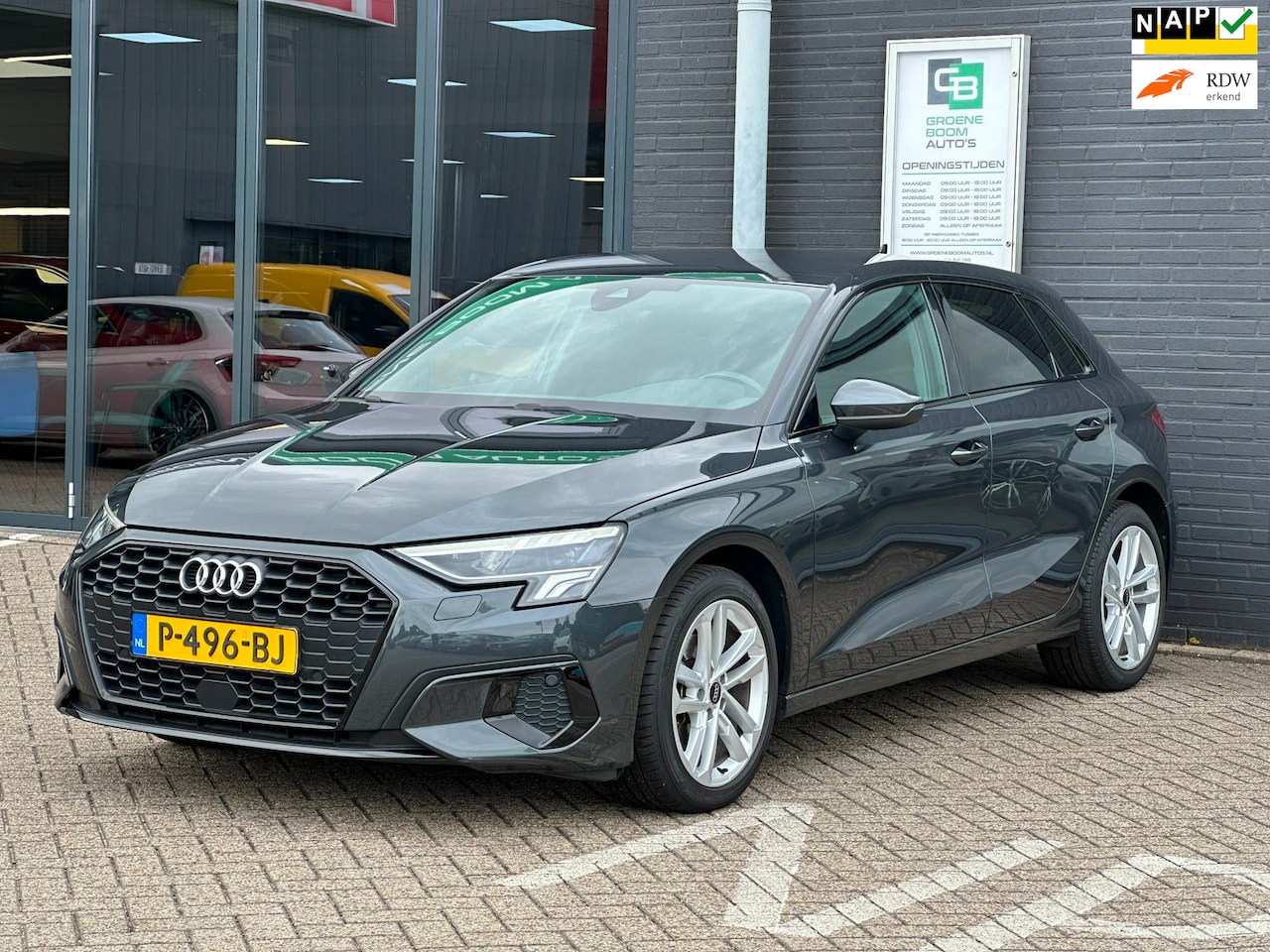 Audi A3 Sportback - 30 TFSI Advanced edition/1STE EG/NAVI/AUTOMAAT/CARPLAY - AutoWereld.nl