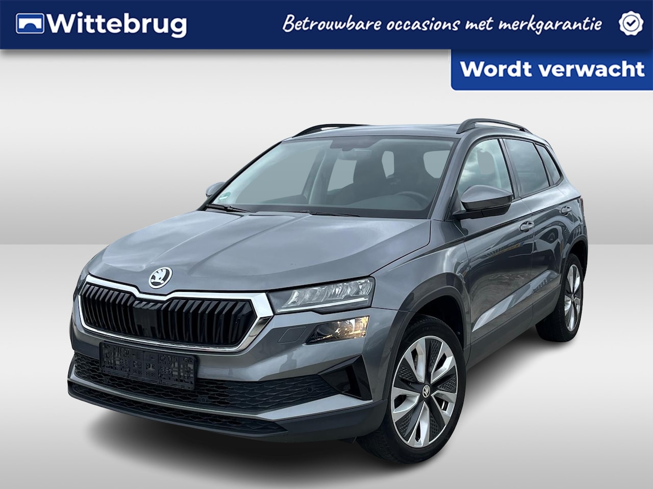 Skoda Karoq - 1.5 TSI ACT Style / Pano / Trekhaak / Virtual Cockpit / Carplay / Verwarmbare stoelen vóór - AutoWereld.nl