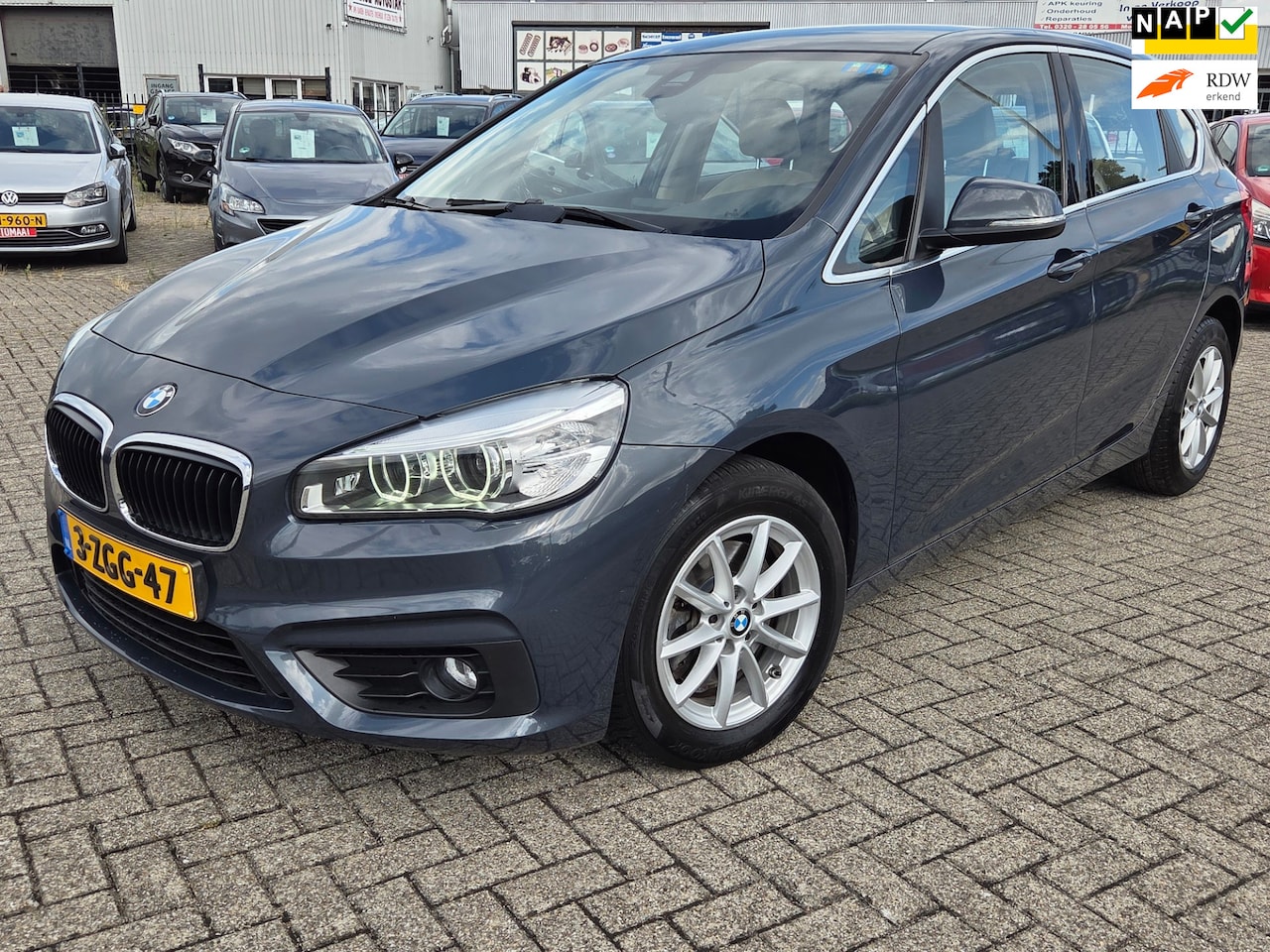 BMW 2-serie Active Tourer - 220i Executive/VOL OPTIES - AutoWereld.nl