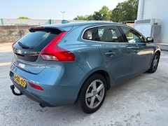 Volvo V40 - 1.6 T3 MOMENTUM