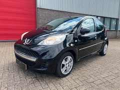 Peugeot 107 - 1.0-12V XR Airco Toerenteller elec rmn