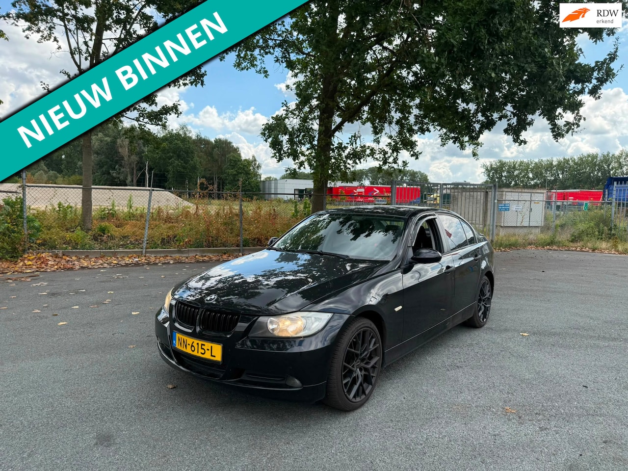 BMW 3-serie - 318i ZO INGERUILD ZO WEG PRIJSJE - AutoWereld.nl