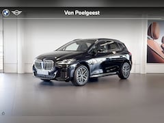BMW 2-serie Active Tourer - 225e xDrive | M Sport | Glazen Panoramadak | Harman Kardon | Stoelverwarming |