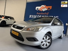 Ford Focus Wagon - 1.6 Trend /bj.2009 / kleur: grijs / airco / trekhaak / cruise control / stereo / NAP met 2