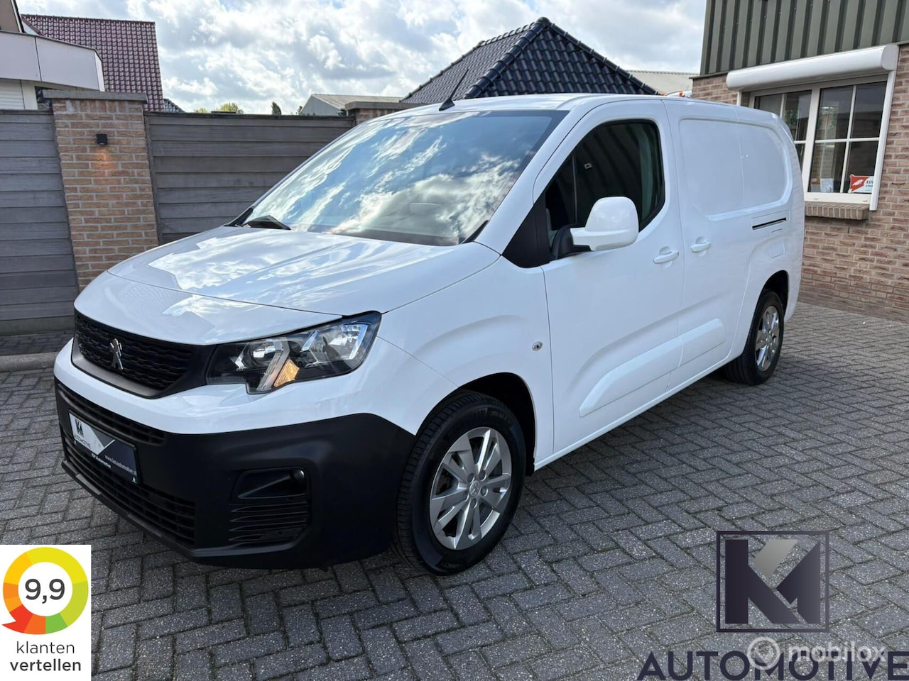 Peugeot Partner - bestel 1.5 BlueHDI Asphalt Long l2|Automaat|3-persoons|2x Schuifdeur|Carplay - AutoWereld.nl