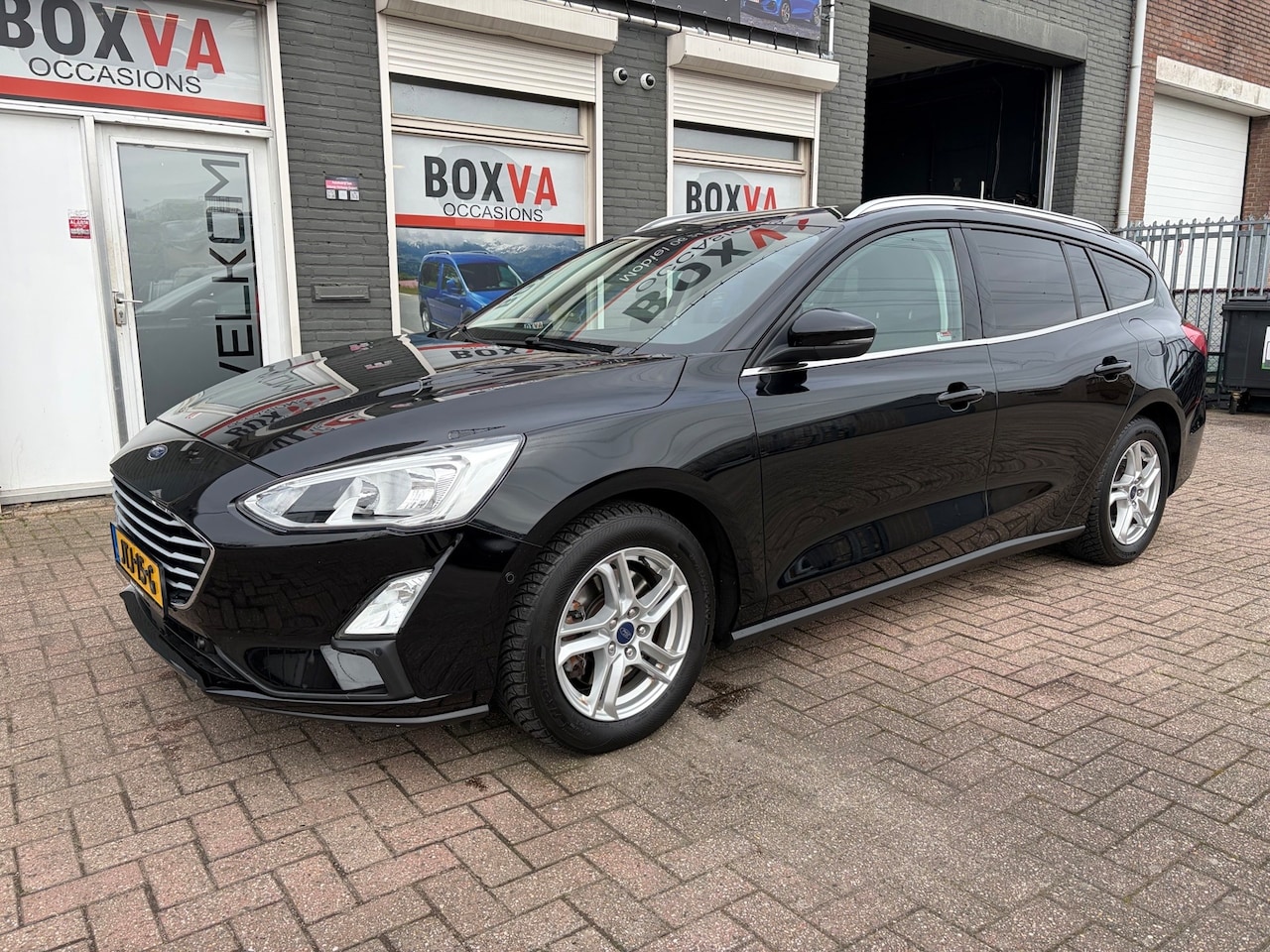 Ford Focus Wagon - 1.0 EcoBoost Titanium Business 1.0 EcoBoost Titanium Business - AutoWereld.nl