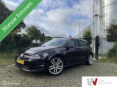 Volkswagen Golf - 1.6 TDI Highline BlueMotion NAP NAVI CLIMA PDC