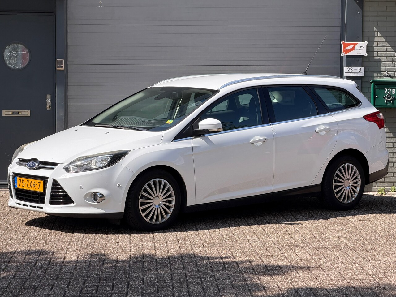 Ford Focus Wagon - 1.6 TDCI ECOnetic Lease Titanium 1.6 TDCI ECOnetic Lease Titanium - AutoWereld.nl