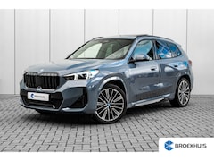 BMW X1 - xDrive25e 245 PK | Trekhaak | Panoramadak | H&K | Head-up | 360 camera