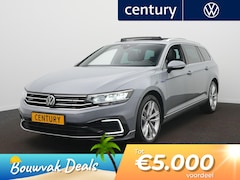 Volkswagen Passat Variant - 1.4 TSI 218Pk Automaat PHEV GTE Business Pano-Dak / Leder / Camera