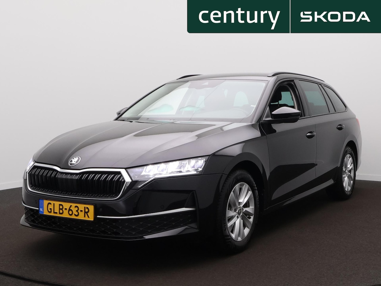 Skoda Octavia Combi - 1.5 TSI First Edition | Zwenkbare trekhaak | PDC | ACC | Clima | - AutoWereld.nl
