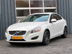 Volvo S60 - 2.5T 250pk Automaat, Leder, Climate control, Cruise control, Schuifdak, Apk 08-2027