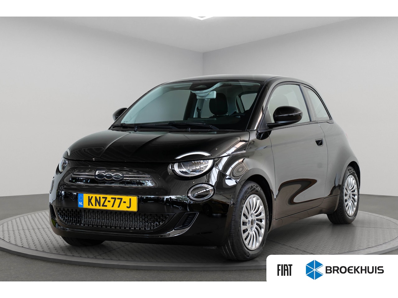 Fiat 500 - Urban 42 kWh | Camera | Parkeersensoren voor en achter | Apple Carplay & Android Auto | Ke - AutoWereld.nl