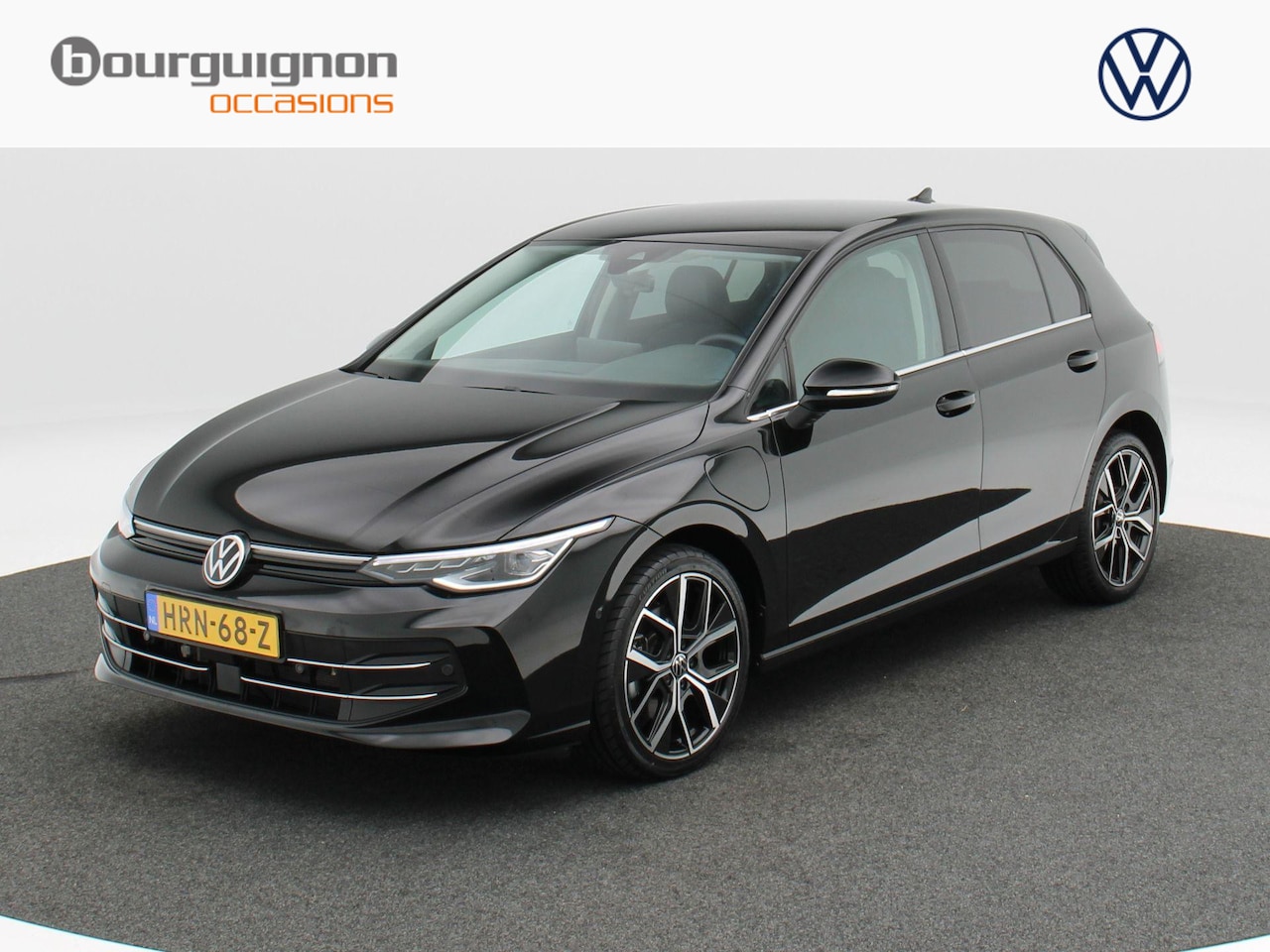 Volkswagen Golf - 1.5 eHybrid 204 Pk Automaat Style Edition | Stoel/ Stuur Verwarming | Camera | Trekhaak | - AutoWereld.nl